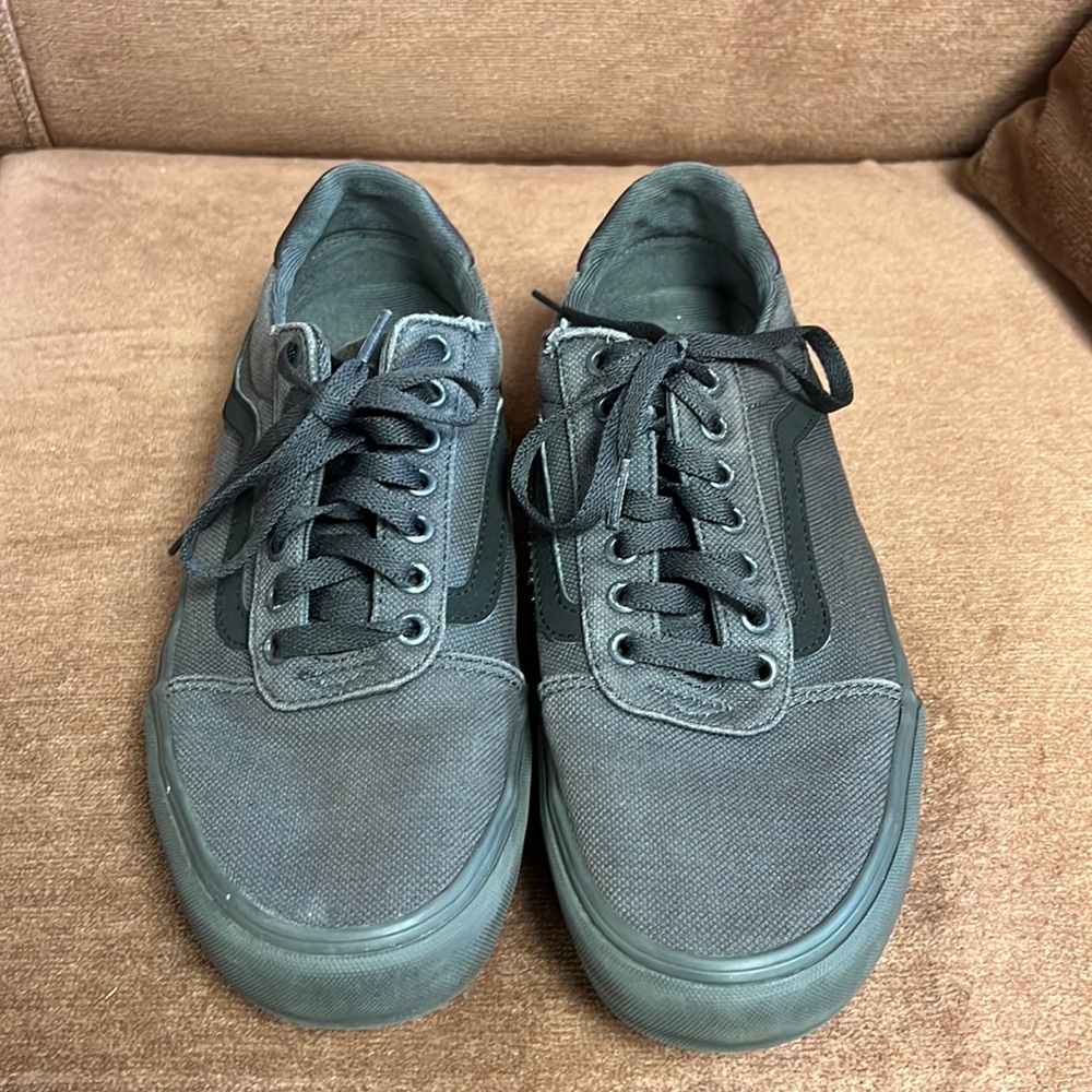 Vans Men size 8.5 color gray